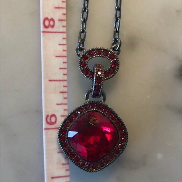 GIVENCHY Signed Ruby Red Crystal Pendant Silvertone Necklace Vintage 16" - Picture 13 of 16